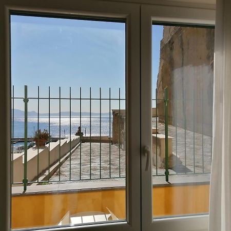Napoli D'Amare B&B Екстер'єр фото